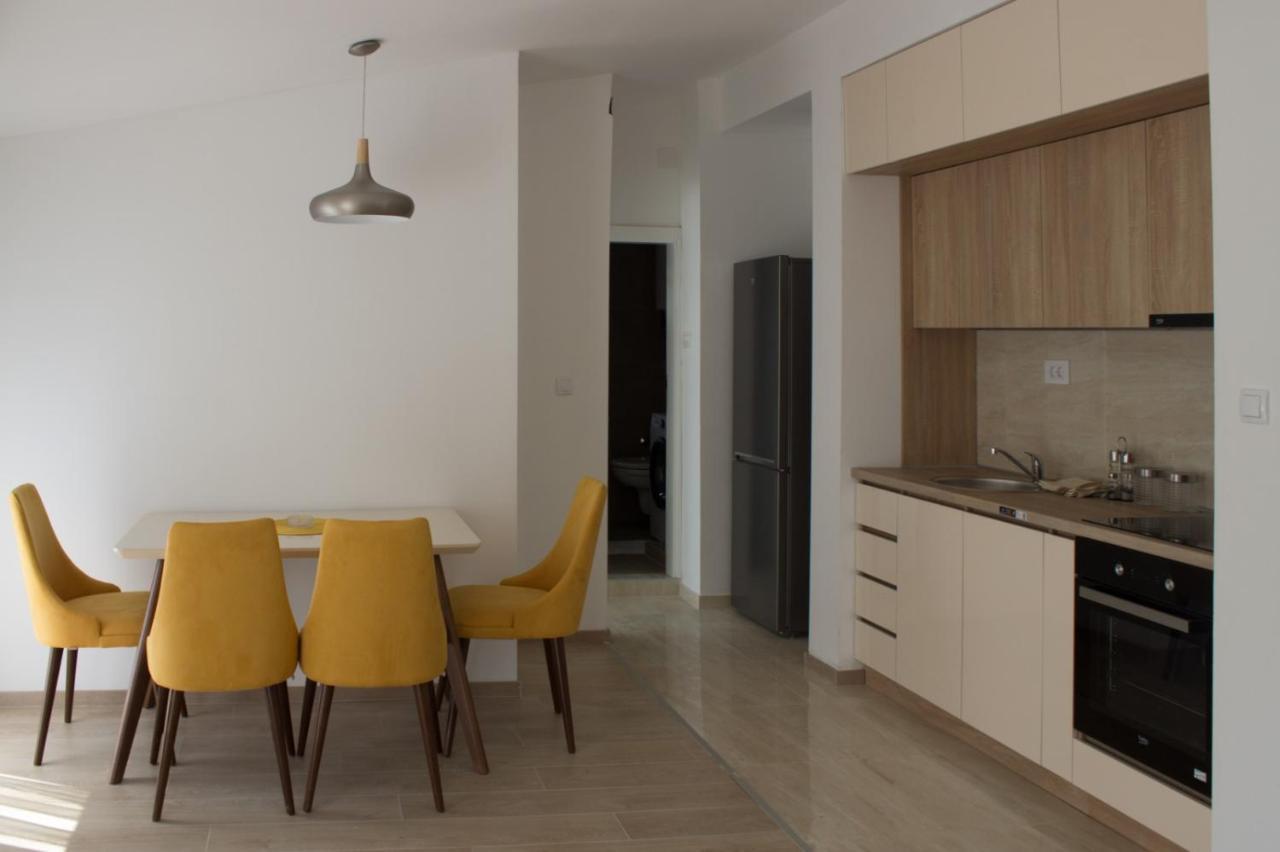Apartment Prova **** *